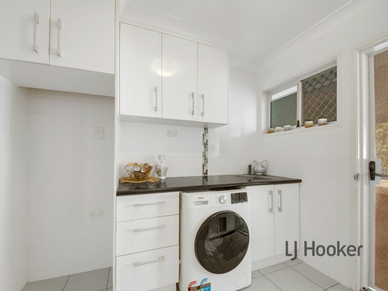 17 Alkina Crescent, Boyne Island QLD 4680