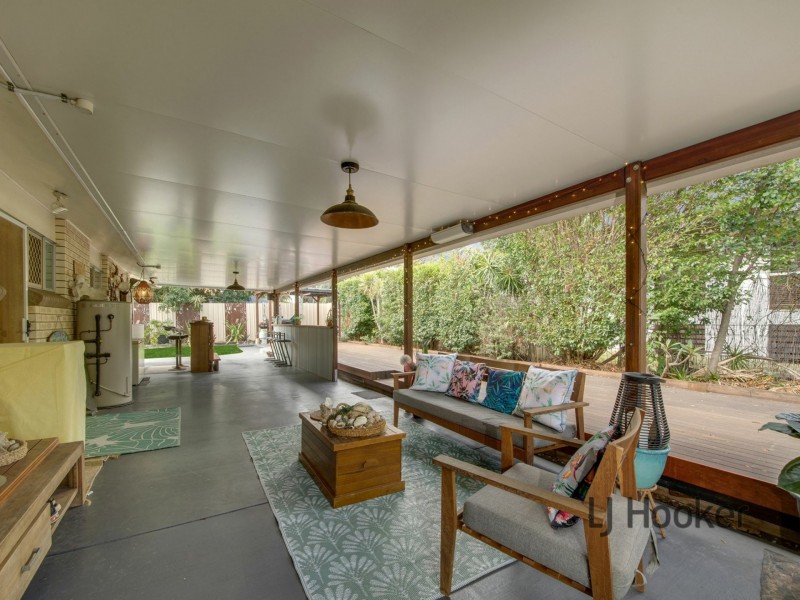17 Alkina Crescent, Boyne Island QLD 4680