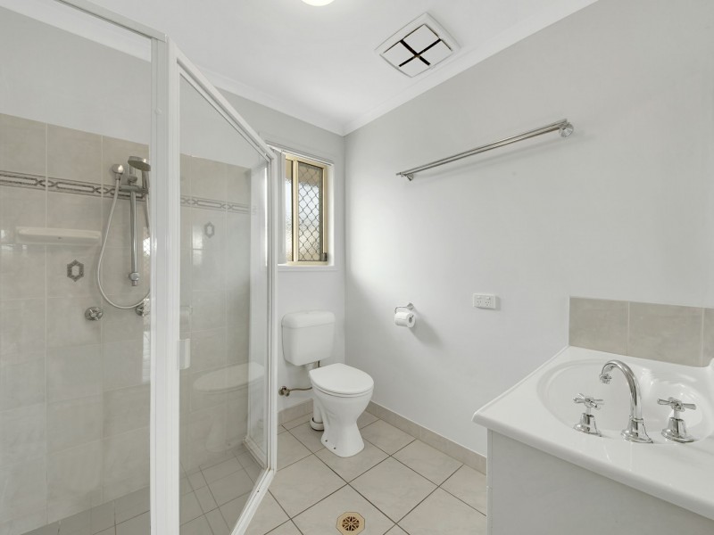 4 Werite Court, Boyne Island QLD 4680