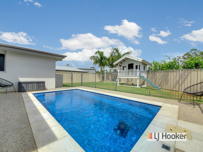 10 Golf View Drive, Boyne Island QLD 4680