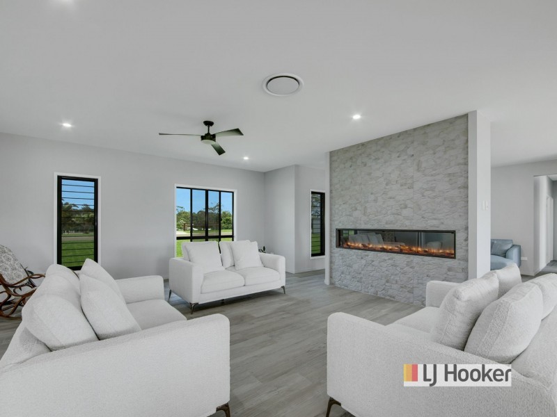 7 Yacht Road, Tannum Sands QLD 4680