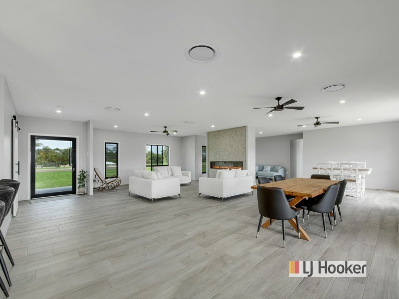 7 Yacht Road, Tannum Sands QLD 4680