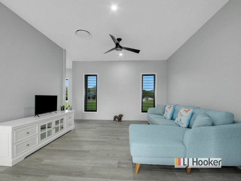 7 Yacht Road, Tannum Sands QLD 4680