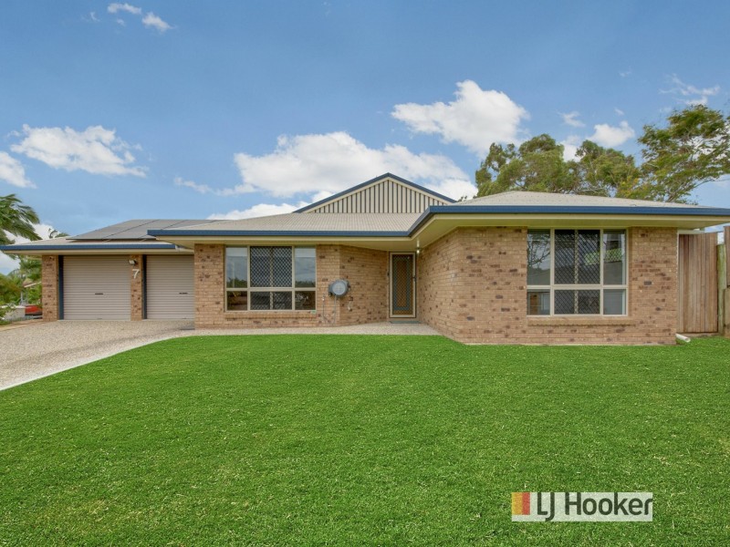 7 Pittsbay Crescent, Boyne Island QLD 4680