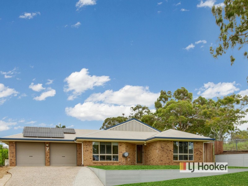 7 Pittsbay Crescent, Boyne Island QLD 4680
