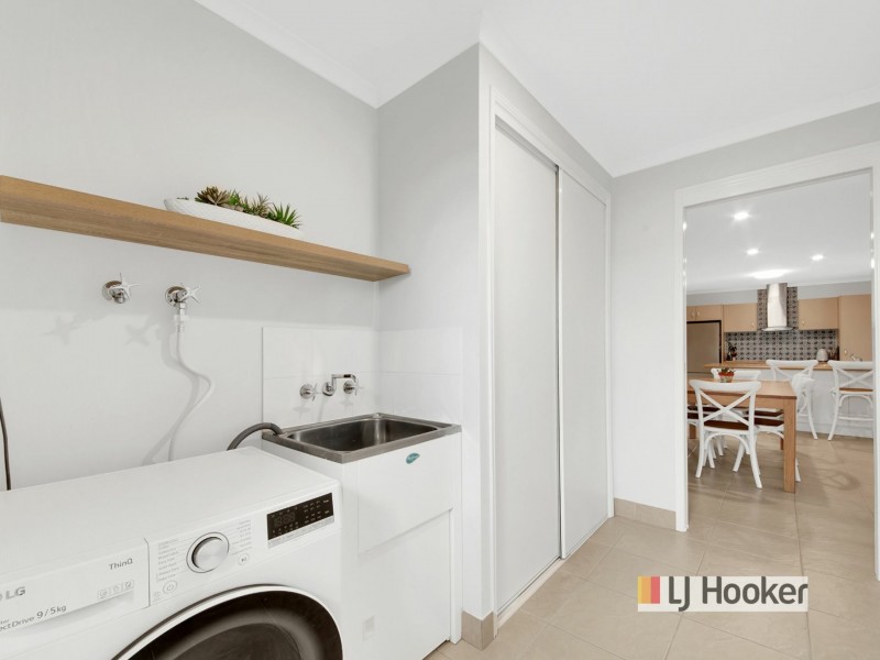 1/12 Golf View Drive, Boyne Island QLD 4680