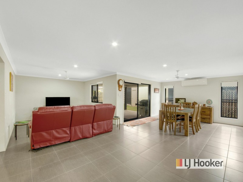 9 Valley Way, Boyne Island QLD 4680