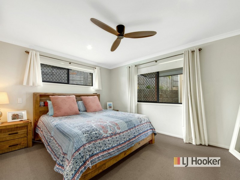 9 Valley Way, Boyne Island QLD 4680