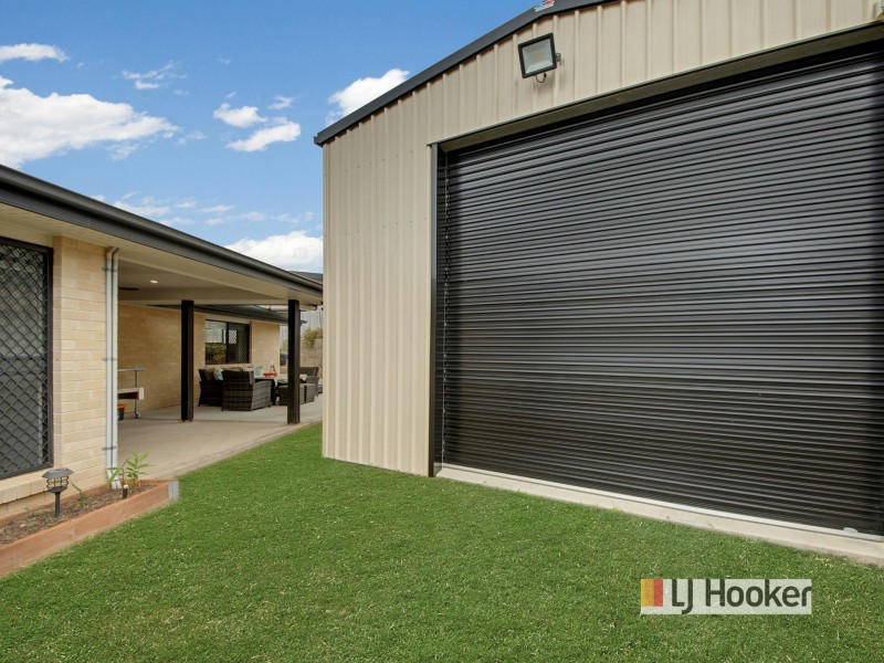 9 Valley Way, Boyne Island QLD 4680