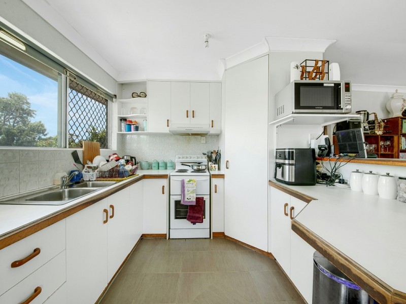 39 Brin Street, Boyne Island QLD 4680