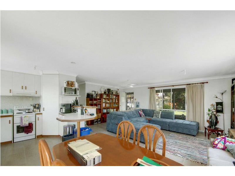 39 Brin Street, Boyne Island QLD 4680