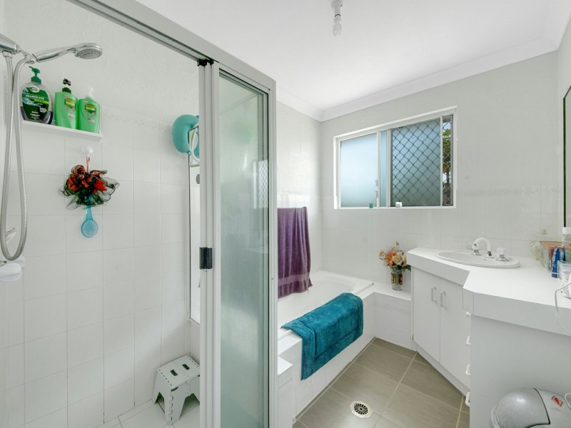 39 Brin Street, Boyne Island QLD 4680