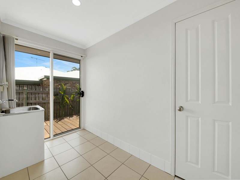 17 Golf View Drive, Boyne Island QLD 4680