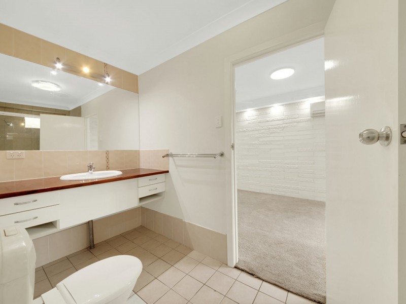 79 Tarcoola Drive, Boyne Island QLD 4680