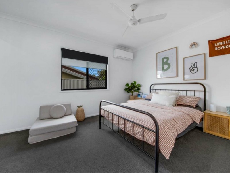 19 Stella Street, Boyne Island QLD 4680