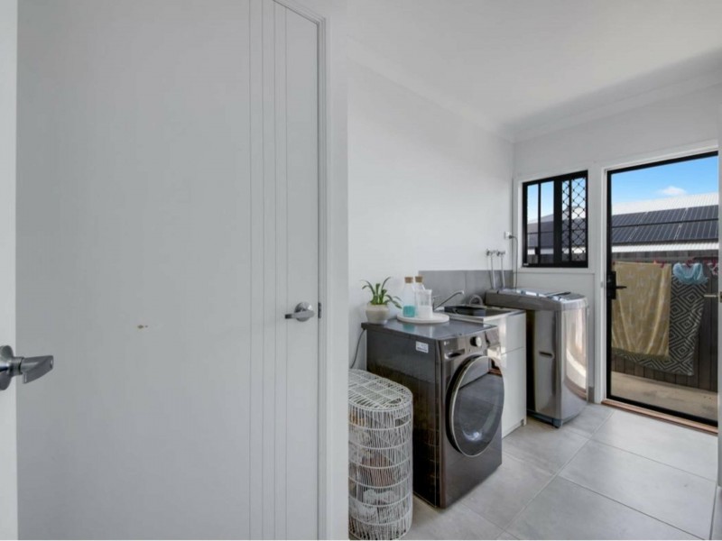 19 Stella Street, Boyne Island QLD 4680