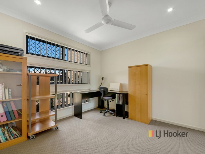 36 Golf View Drive, Boyne Island QLD 4680
