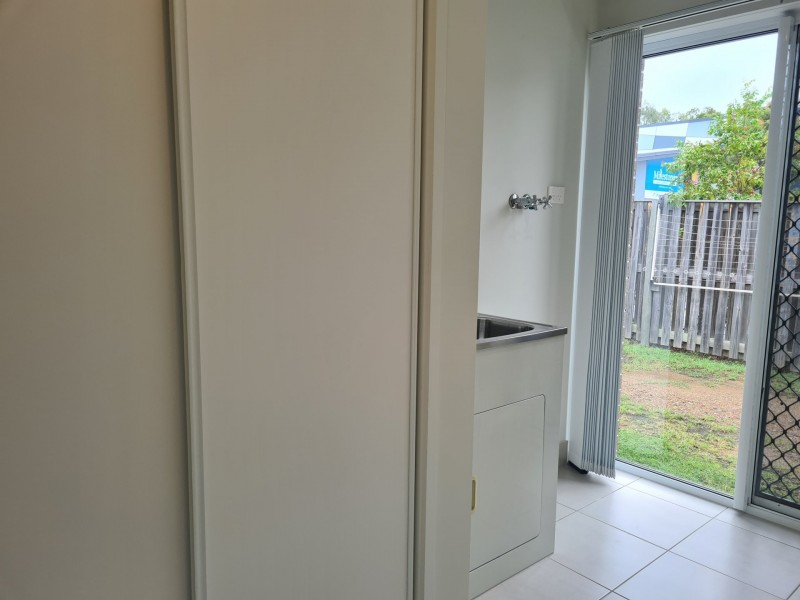 8 CORIMBA PARADE, Boyne Island QLD 4680