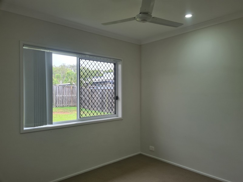 8 CORIMBA PARADE, Boyne Island QLD 4680