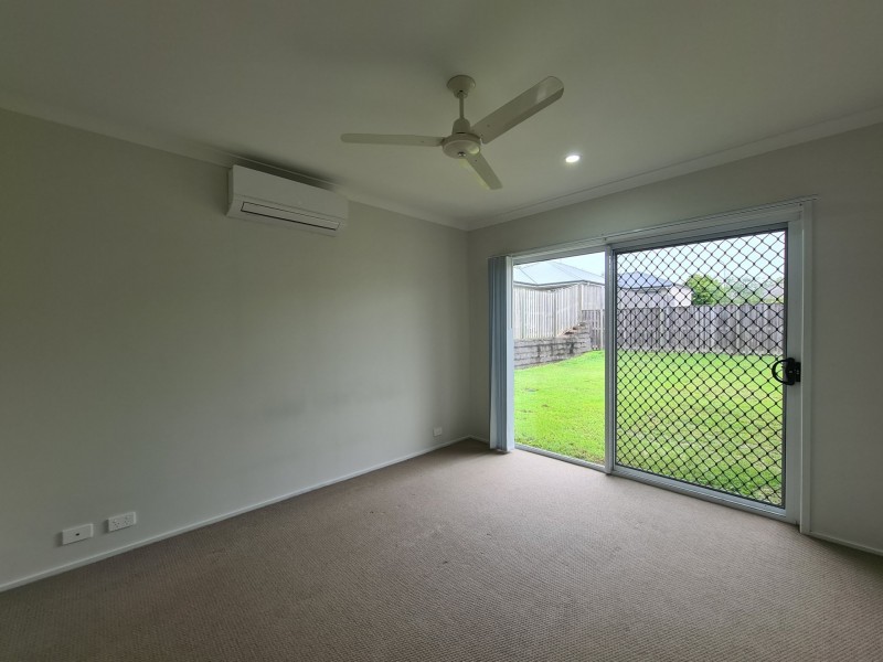 8 CORIMBA PARADE, Boyne Island QLD 4680