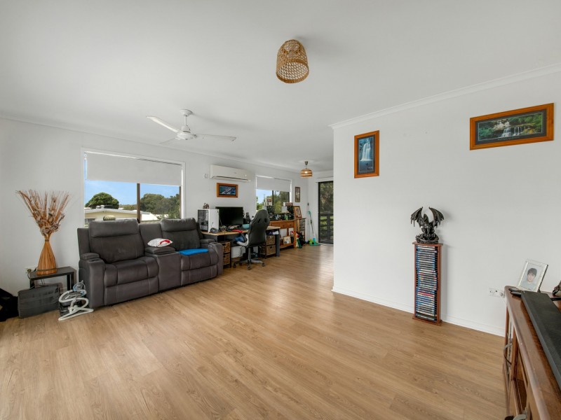 6 Bellemere Court, Boyne Island QLD 4680