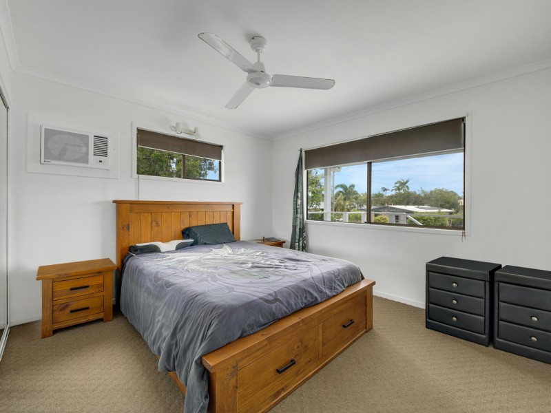 6 Bellemere Court, Boyne Island QLD 4680