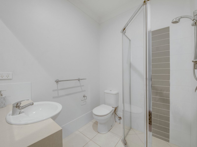 2 Bendee Street, Glen Eden QLD 4680