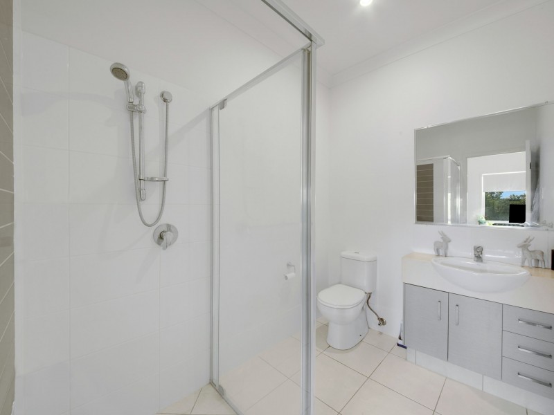 2 Bendee Street, Glen Eden QLD 4680