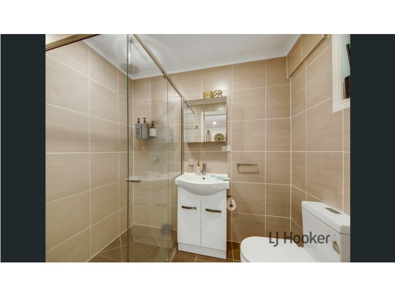 9 Marina Avenue, Boyne Island QLD 4680