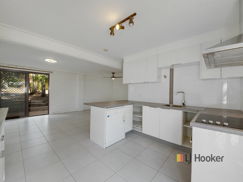 8 Polmaise Street, Boyne Island QLD 4680