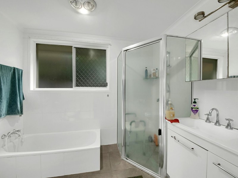 28 Tyson Crescent, Tannum Sands QLD 4680