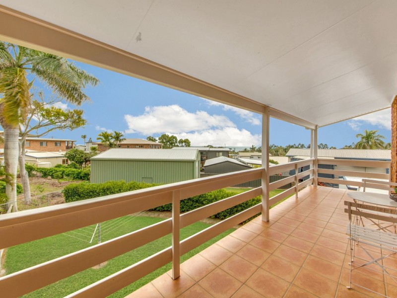 2/22 Booth Ave, Tannum Sands QLD 4680