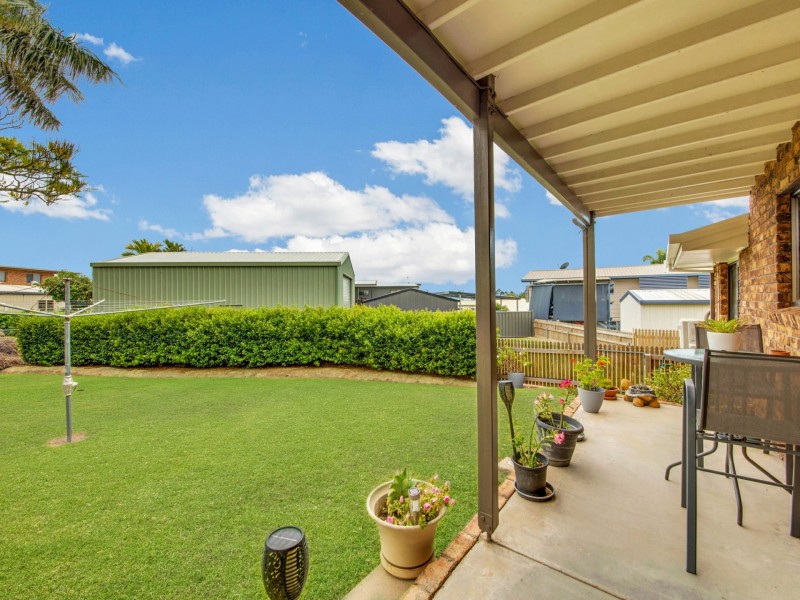 2/22 Booth Ave, Tannum Sands QLD 4680