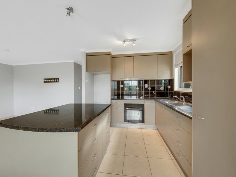 39 Centenary Drive, Boyne Island QLD 4680
