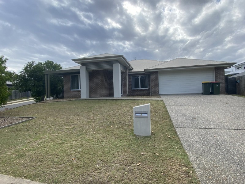 9 Buchanen Street, Boyne Island QLD 4680