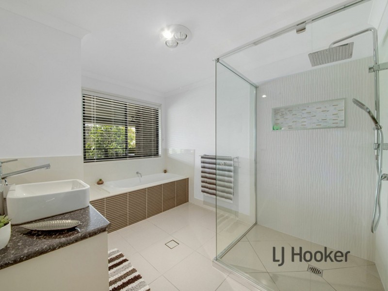 16 Yacht Road, Tannum Sands QLD 4680