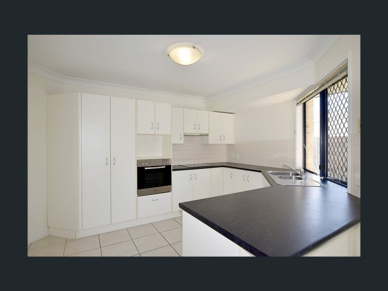 3 Dean Street, Glen Eden QLD 4680