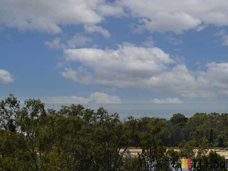 8 Jenny Lind Court, Boyne Island QLD 4680