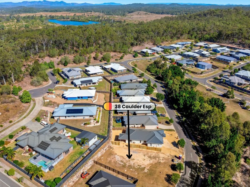 38 Caulder Esplanade, Boyne Island QLD 4680