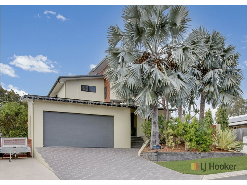 54 Golf View Drive, Boyne Island QLD 4680