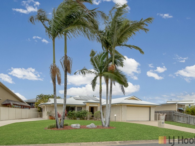 11 Riverside Drive, Tannum Sands QLD 4680