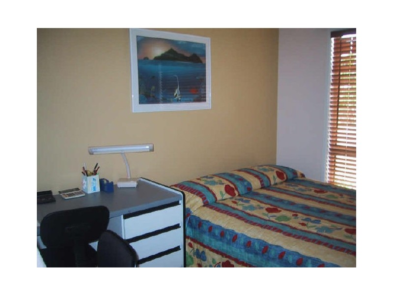 10 Yaraan Court, Boyne Island QLD 4680