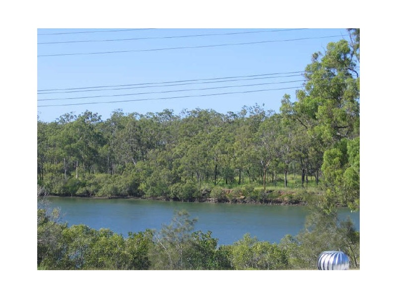 3 Edward Street, Boyne Island QLD 4680