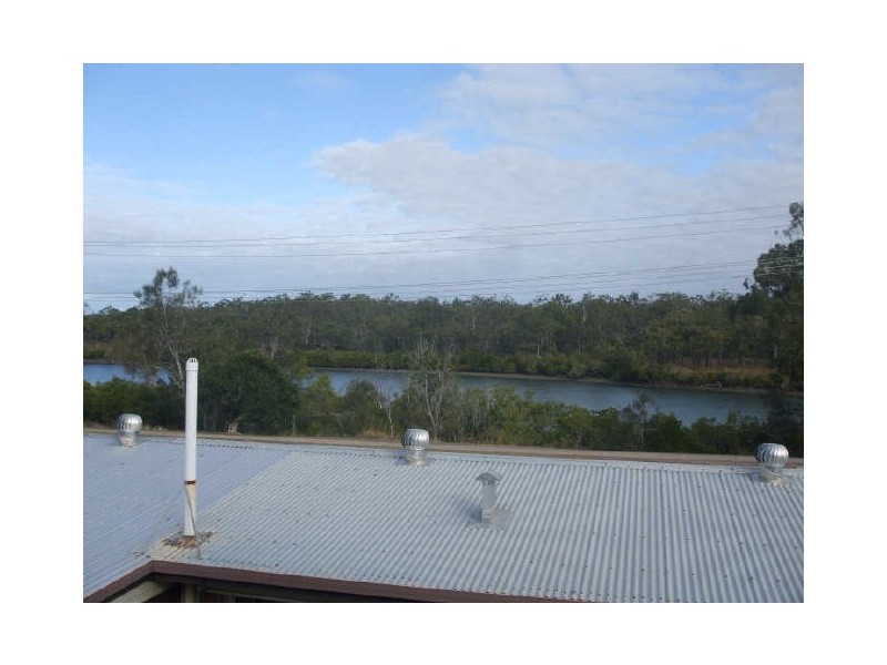 3 Edward Street, Boyne Island QLD 4680