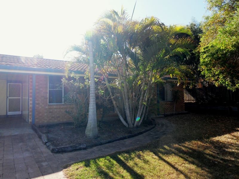 25 EDWARD STREET, Boyne Island QLD 4680