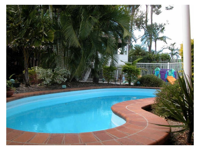 11 BEVINGTON STREET, Tannum Sands QLD 4680