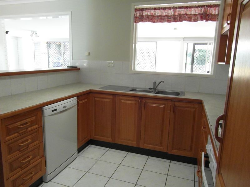 11 BEVINGTON STREET, Tannum Sands QLD 4680