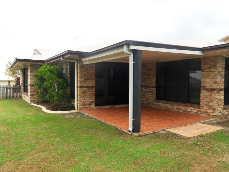 8 YARAAN COURT, Boyne Island QLD 4680
