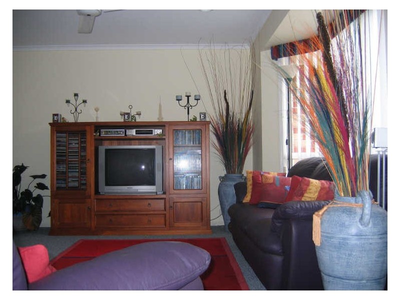 6 WATTORA CLOSE, Boyne Island QLD 4680