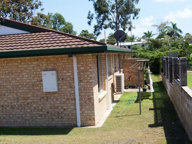 2/8 HAYES AVENUE, Boyne Island QLD 4680